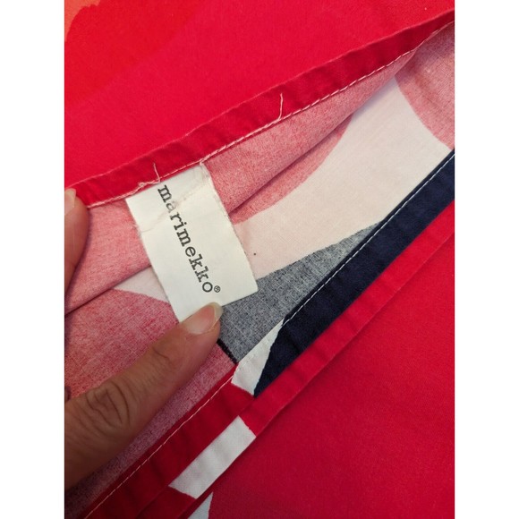 ❤️SOLD❤️ Marimekko Mini Unikko Full Size Flat Sheet Red Floral 100% Cotton EUC - Picture 2 of 5